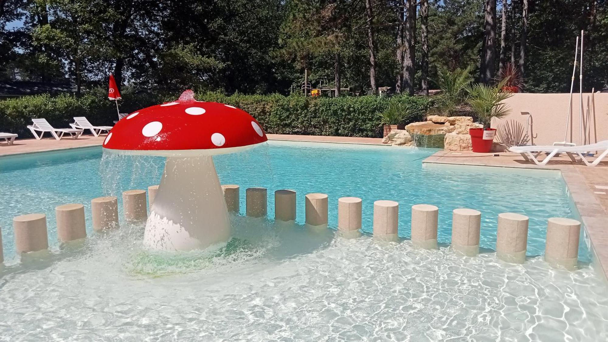 Camping Parc Saint Sauvayre Vagnas Bagian luar foto