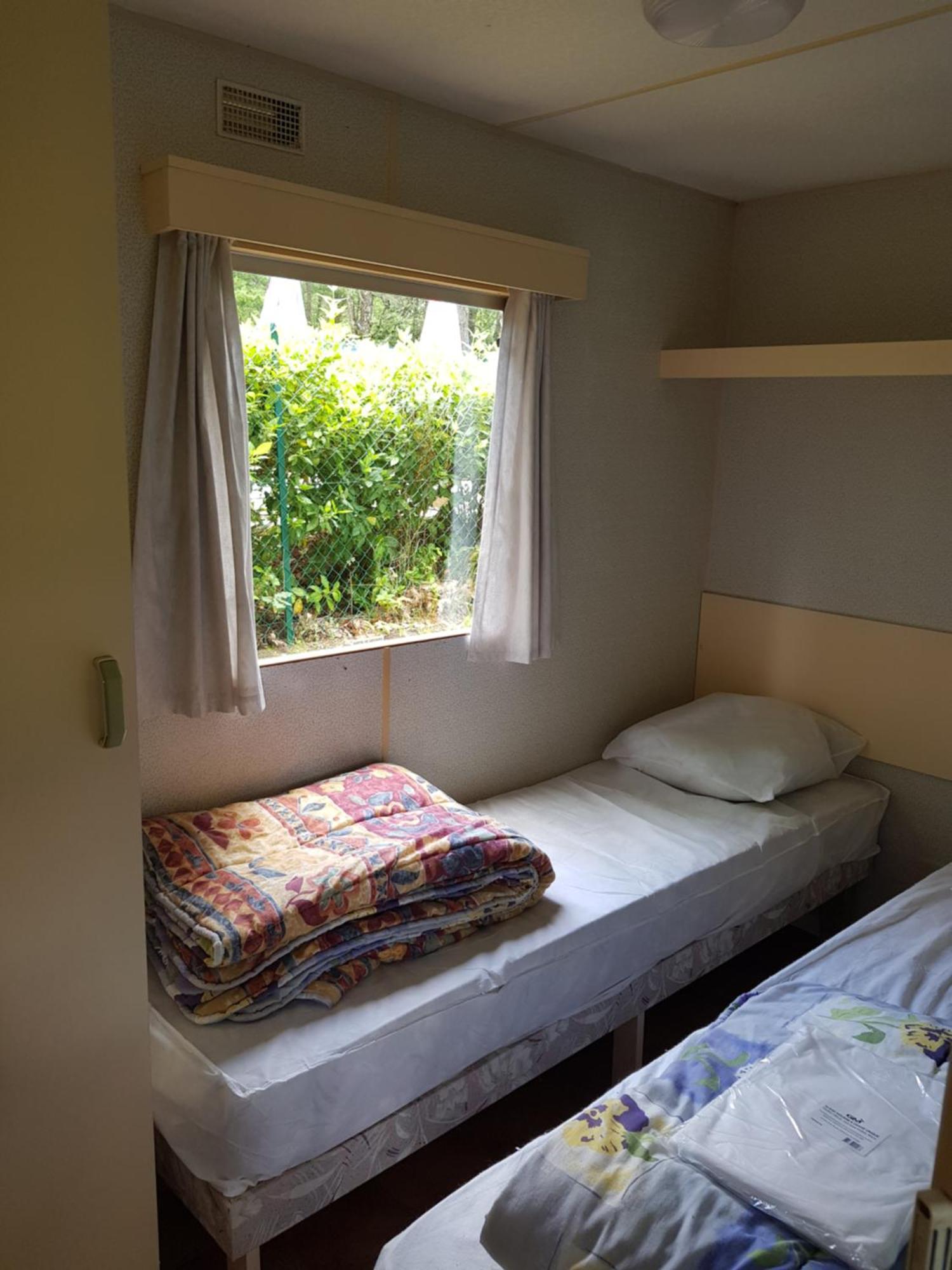 Camping Parc Saint Sauvayre Vagnas Ruang foto